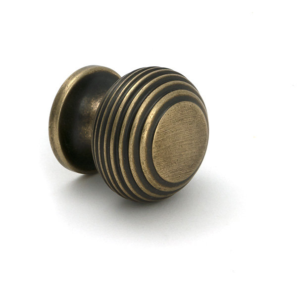 Beehive Cabinet Knob, 1.18" Knob Diameter, Matt Black