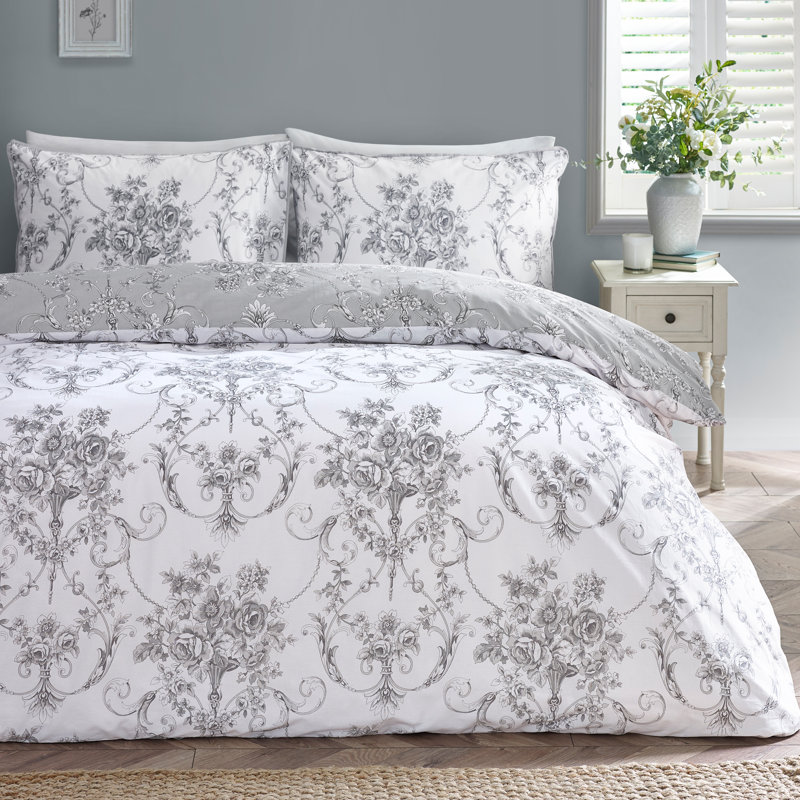 Antoinette Damask Reversible Duvet Cover Set, Double Bed (200 x 200 cm)