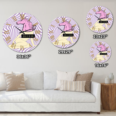 Femme licorne sur fond psychédélique mauve - horloge murale moderne