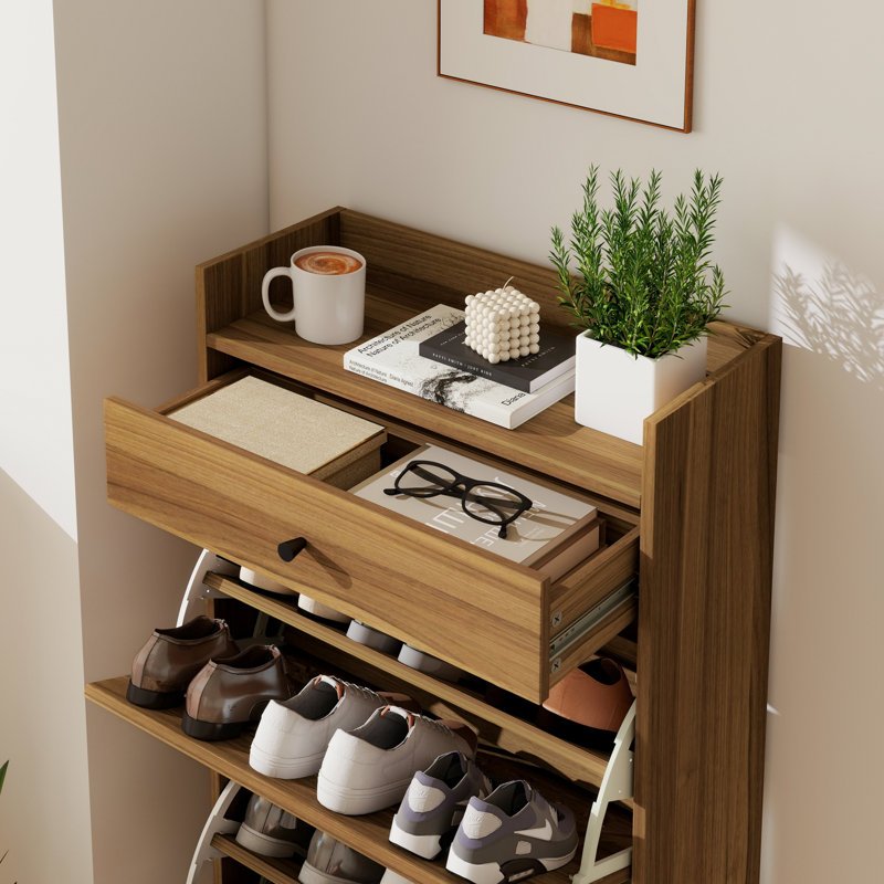 Armoire de rangement pour chaussures avec portes semi-circulaires découpées