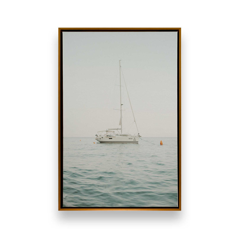 Impression sur toile Serene Sail, Cadre flottant or poli, H 48,75 po x l 32,75 po x P 1,75 po
