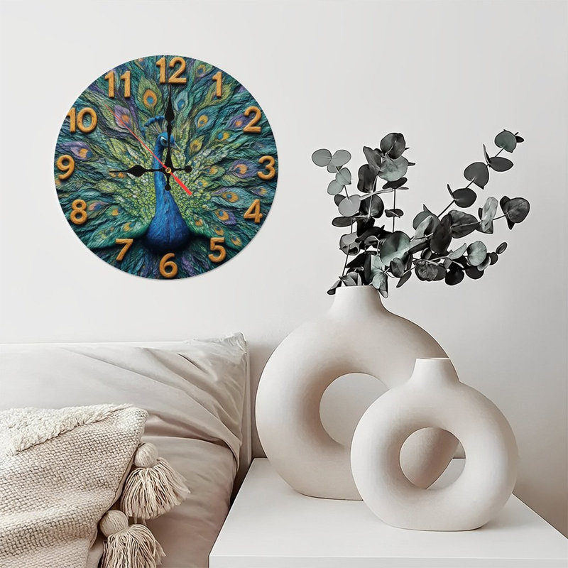 Horloge avec motif de paon