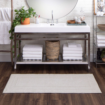 Kail Plush Stain/Fade Resistant Machine Washable Bath Mat
