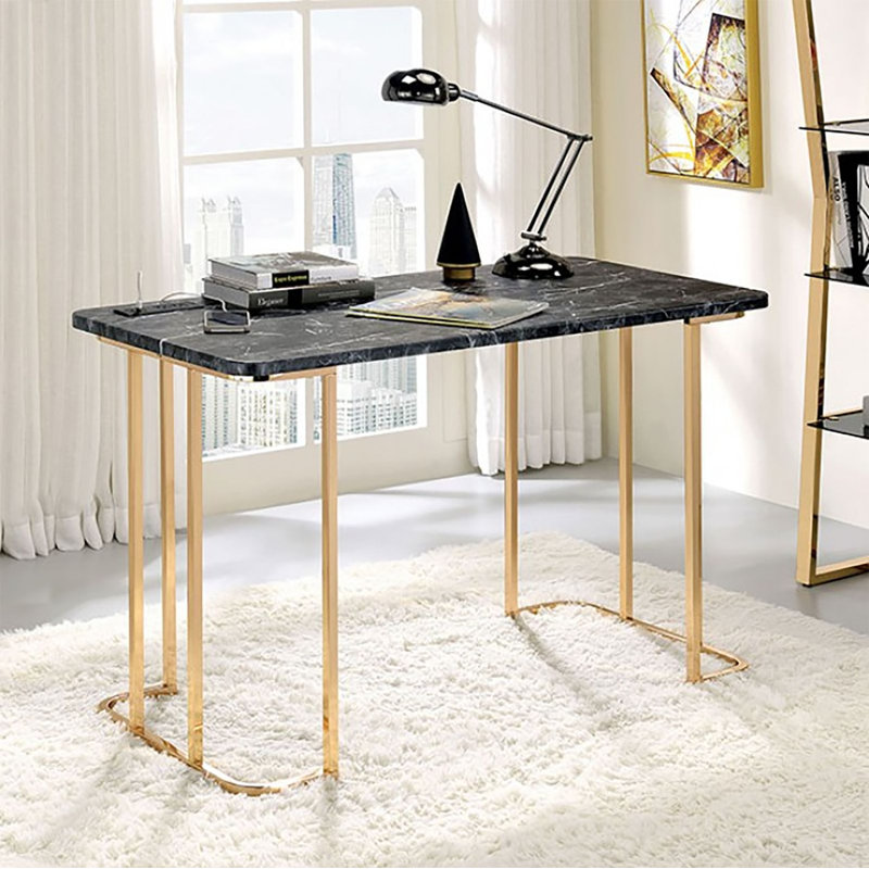 Bureau avec prises intégrées, Noir