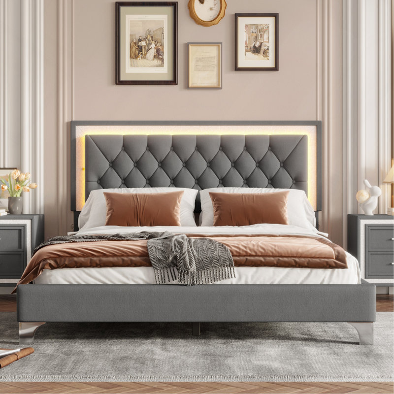 Structure de lit tapissier avec lumières DEL, lit plateforme en velours moderne avec tête de lit grand capitonnée