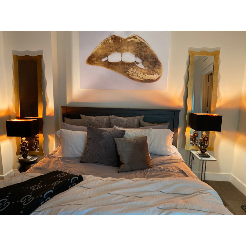 Miroir de pleine longueur biseauté biseauté rustique incliné Desern, Or patiné, 29,3 po x 66,5 po