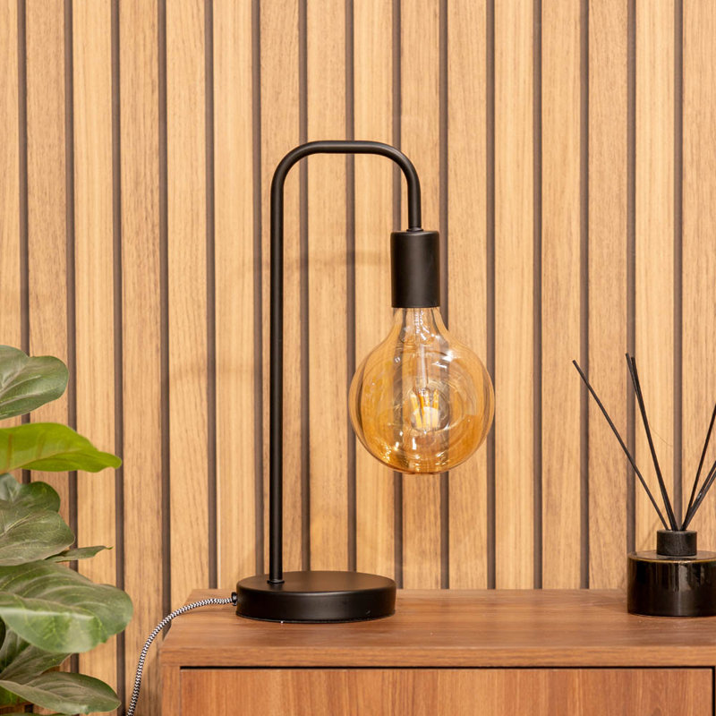Abrien Metal Arched Lamp, Yes