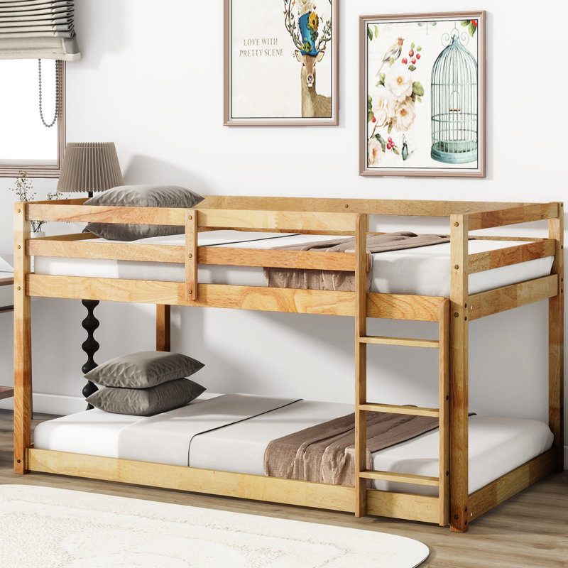 Lit simple au-dessus d'un lit mezzanine - Maximisez l'espace de rangement dans votre chambre à coucher et améliorez l'ambiance intérieure
