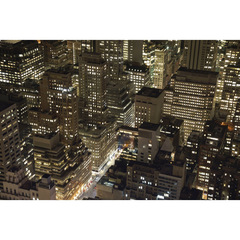 «Midtown Manhattan Illuminated At Night», reproduction d'affiche (19 x 12)