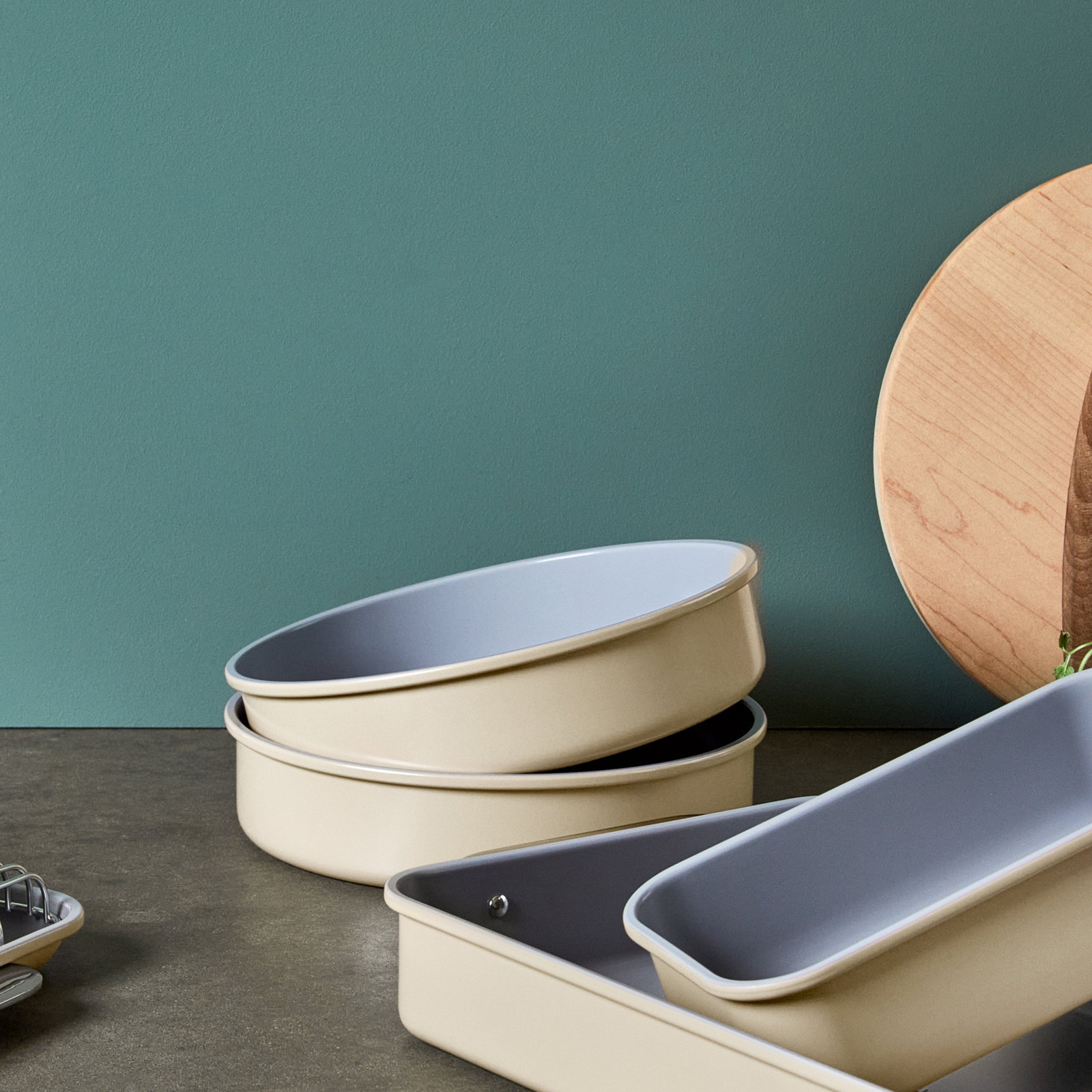 Caraway Nonstick Ceramic Cake Pan, Cream