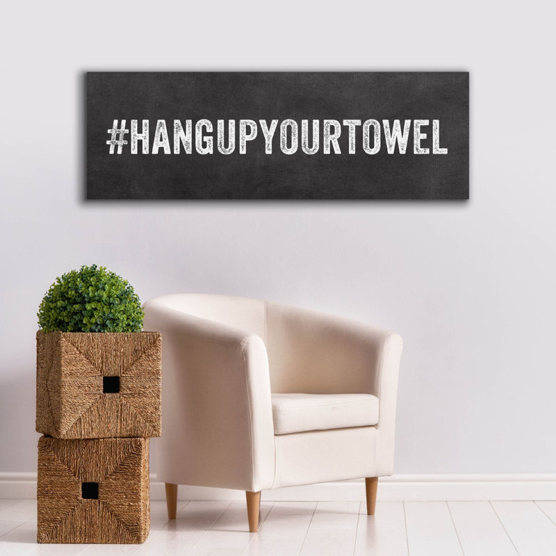 «Hang Up Your Towel» par Linda Woods, art mural sur toile, H 20 po x l 60 po