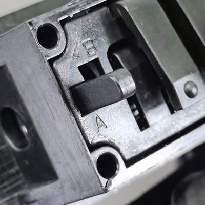 Serrure à combinaison à 4 chiffres FixtureDisplays®, serrure à came encastrée pour porte métallique et armoire 15615