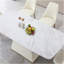 Table de salle à manger en pierre de 71 pouces de couleur blanche Carrara et base piédestal rayée