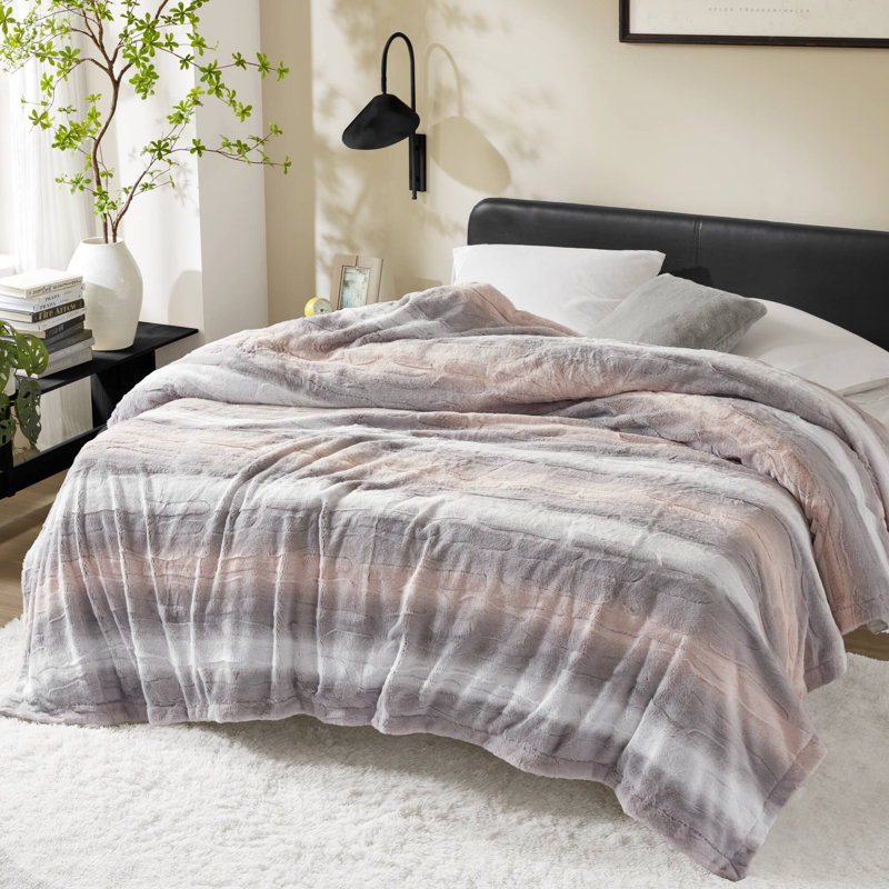 Zuri Faux Fur Ultra-Soft Luxury Blanket, Twin, Blush/Gray