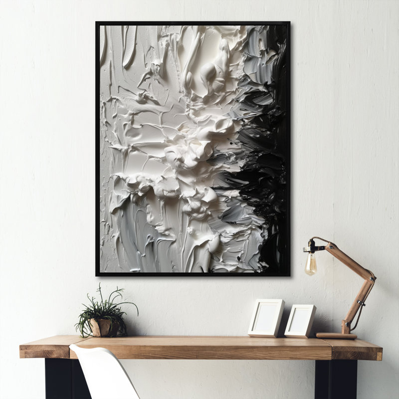 «White and Black Tranquility Unleashed V», art abstrait sur toile marbrée, H 32 po x l 16 po x P 1 po, Cadre flottant noir