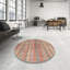 Tapis rouge à motif géométrique Lynelle-1157240662