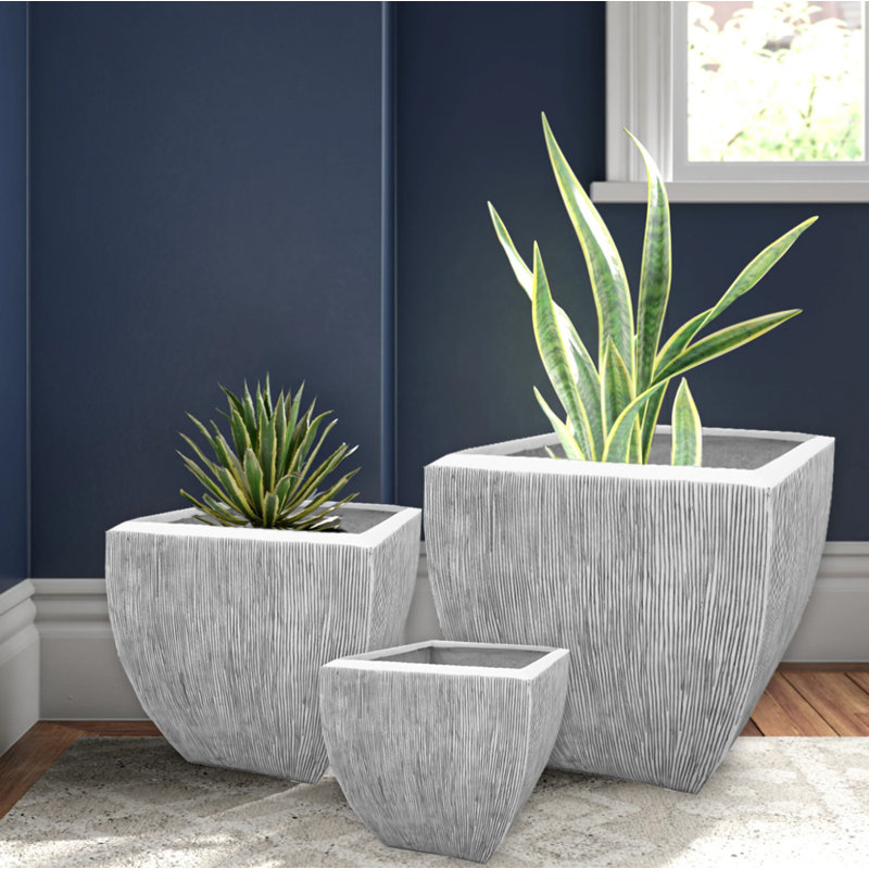 Norwalk Pot Planter