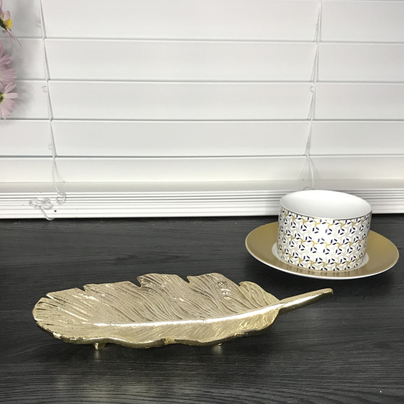 House Of Hampton® Jolanka Metal Platter, 1" H x 5" L x 10" W