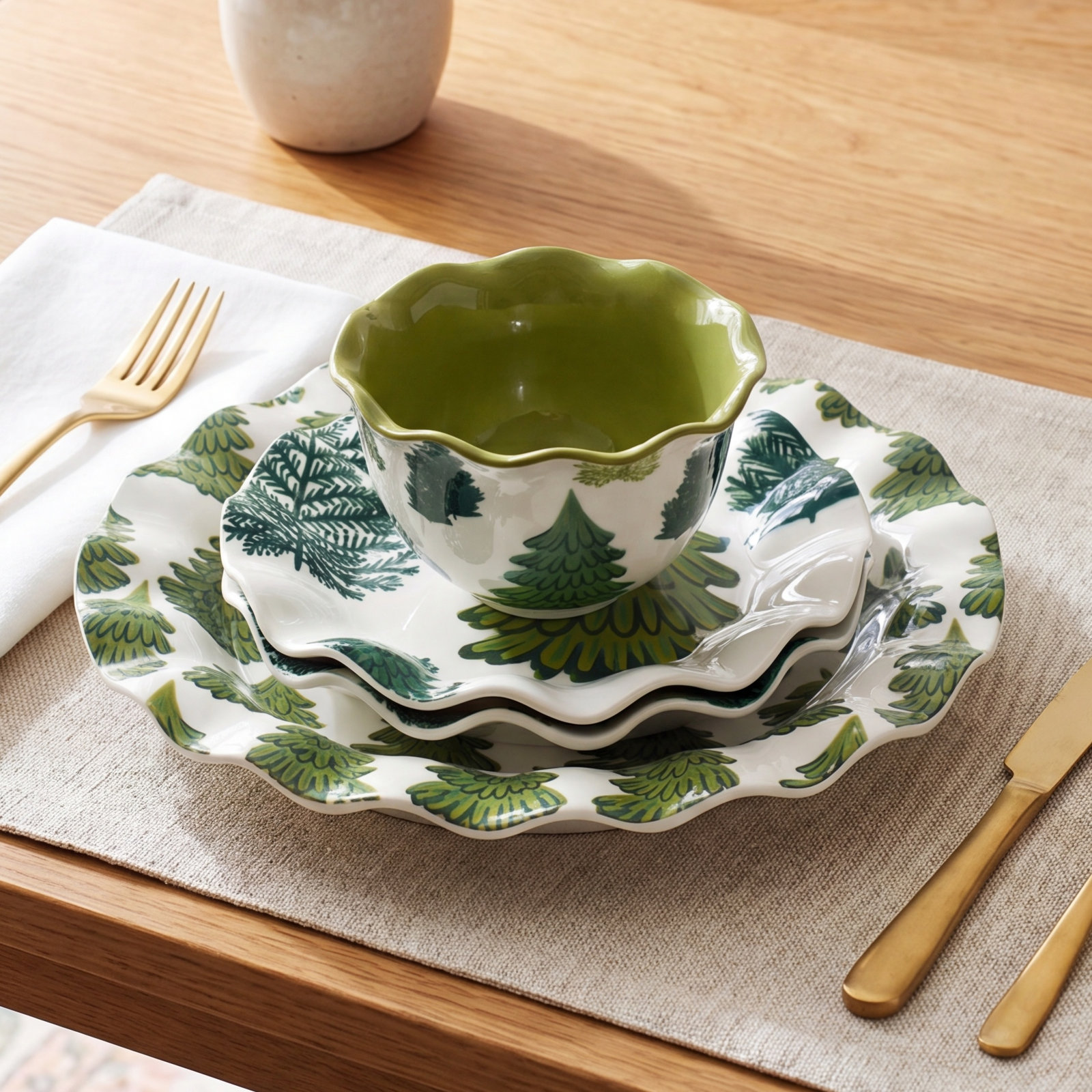Balsam and Berry Collection Dinnerware Set