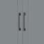 Grand lit moderne gris avec assemblage pratique et rangement offrant un look hydraulique et efficace