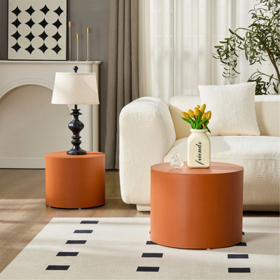 Table en cuir moderne avec panneau de fibres à densité moyenne orange - tailles compactes, idéale pour la décoration du salon et l'utilisation quotidienne