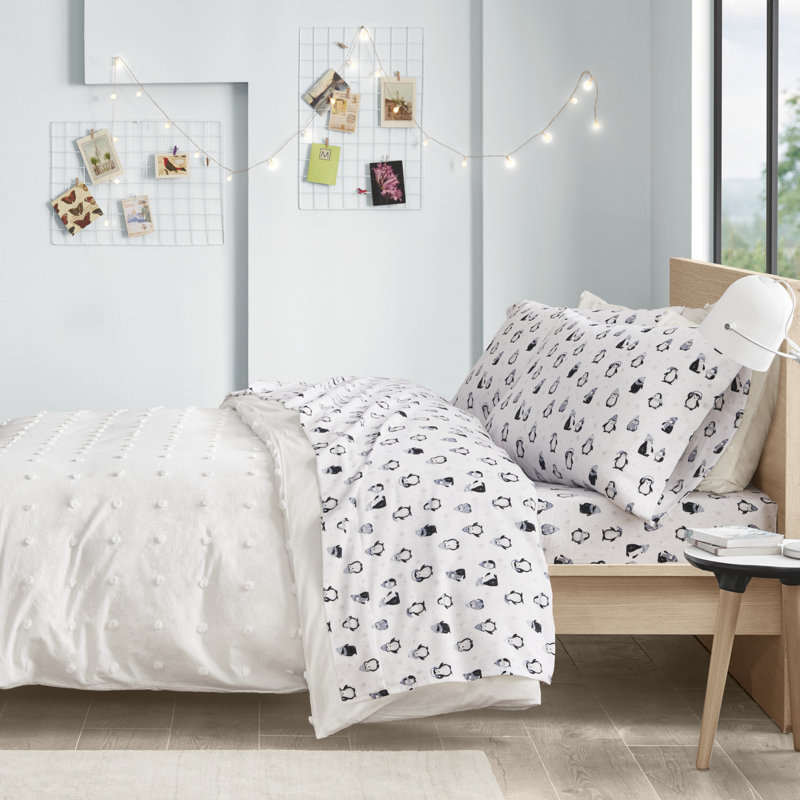 Cozy Soft 100% Cotton Flannel Sheet Set, Full Sheet Case Pack with Fitted Sheet, Blue Penguins