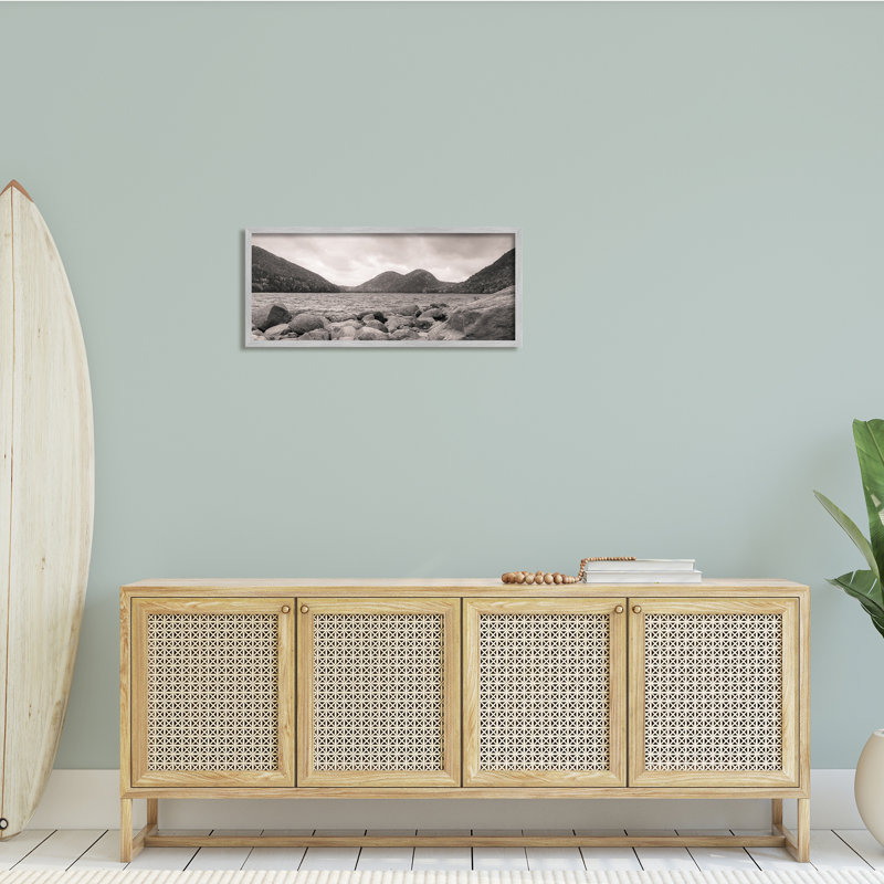 «Rocky Mountain Shoreline Lake Water», photographie surdimensionnée, encadrée et giclée par Daniel Sproul