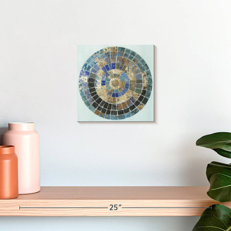 Avery Ionic, 10" H x 10" W