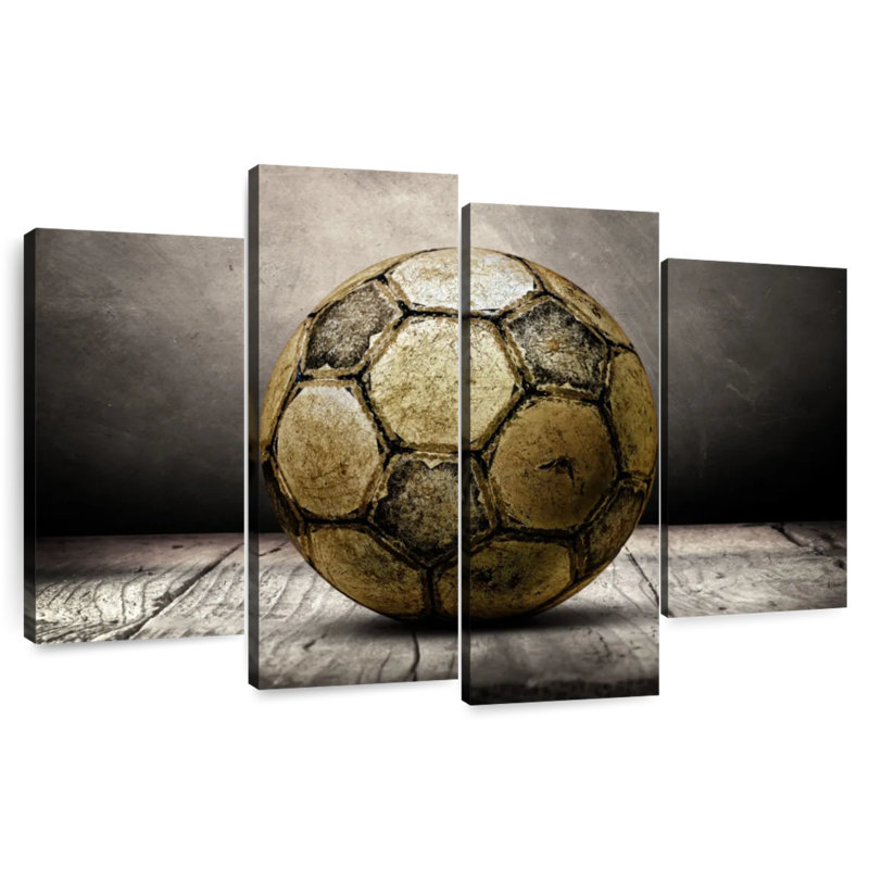 Retro soccer ball Sireci, H 42 po x l 68 po