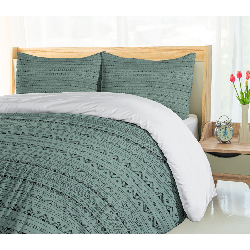 No Duvet Cover, California King Duvet Cover + 2 Standard Shams