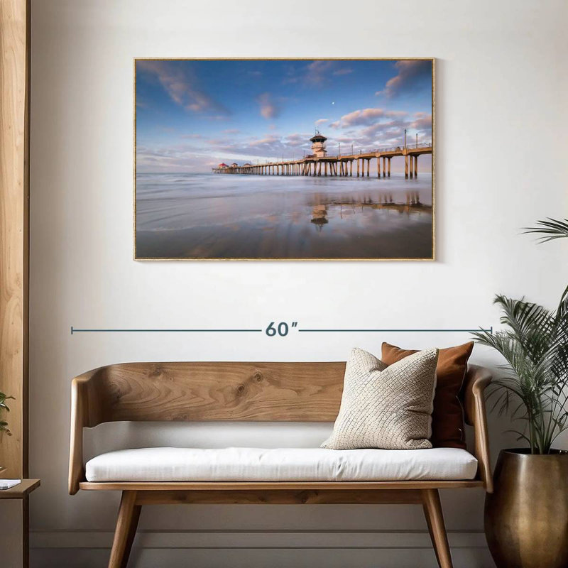 Coastal Huntington Pier, Cadre flottant en bois naturel, 43 po x 29 po