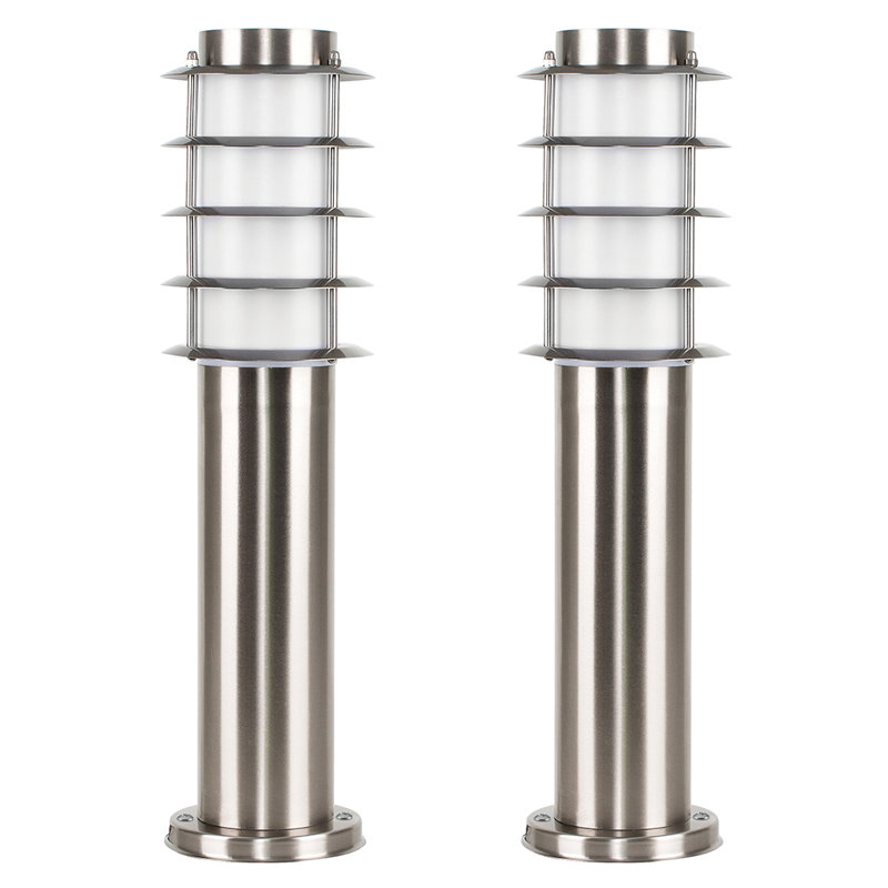 New Canaan Bollards, Yes