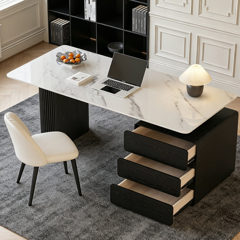 Simple and practical desk