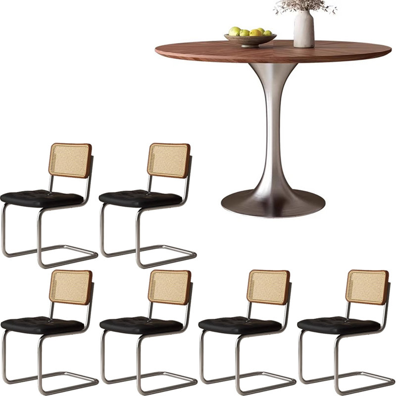 Ensemble de table ronde de style médiéval, H 29,5 po x L 51 po x l 51 po 