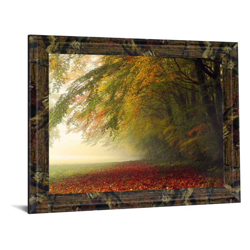 Art mural Misty Autumn Pathway - 28 po x 34 po - Cadre en bois naturel