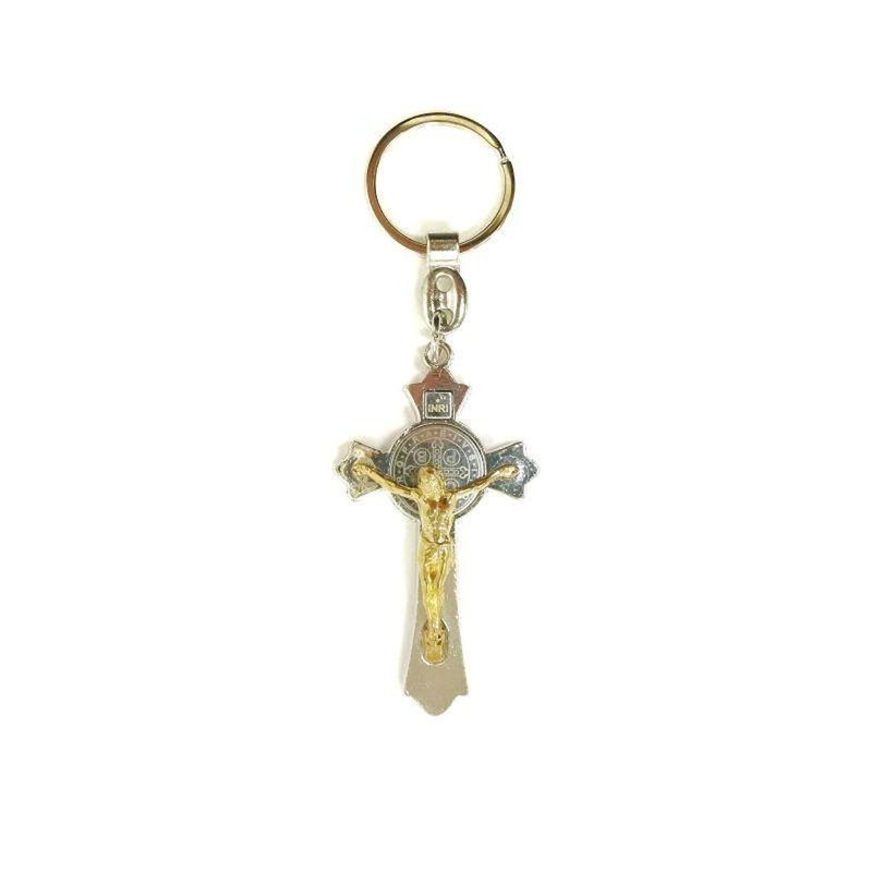 Porte-clés Saint Benoît sur un crucifix