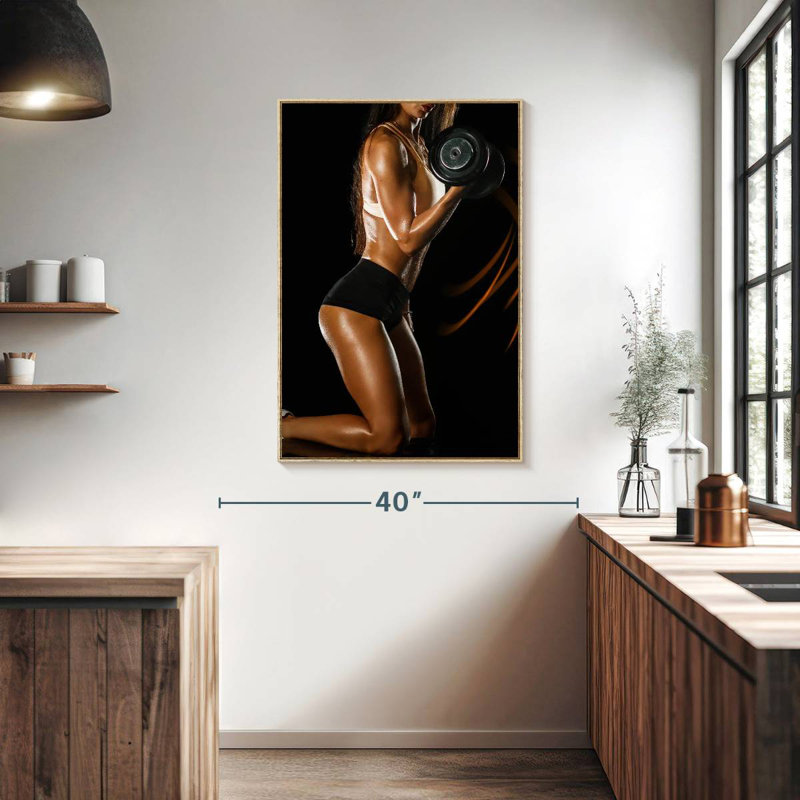 Dame soulevant des haltères, Floating Frame Natural Wood, 27" x 40"