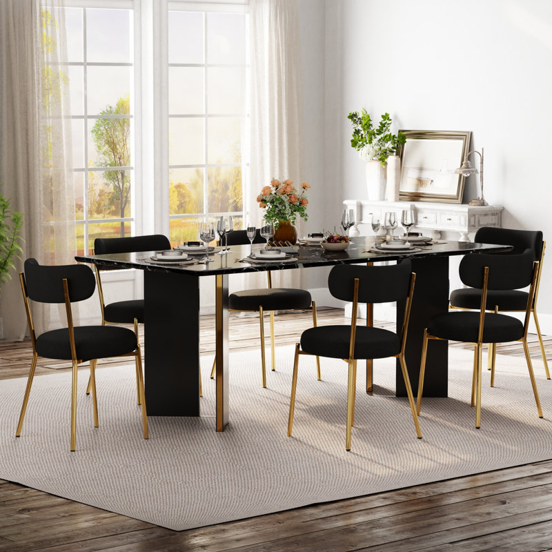 Ensemble de table à manger rectangulaire moderne de 178 cm (70 po) avec piédestal en faux marbre, table d'appoint en métal doré/argenté et 4/6 chaises imperméables en tissu Teddy avec pieds réglables pour salle à manger ou cuisine.