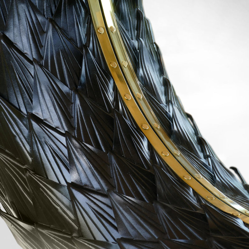 Mamba Mirror, Black