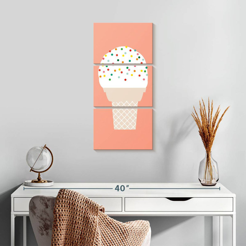 Cornet de glace II, H 27 po x l 12 po