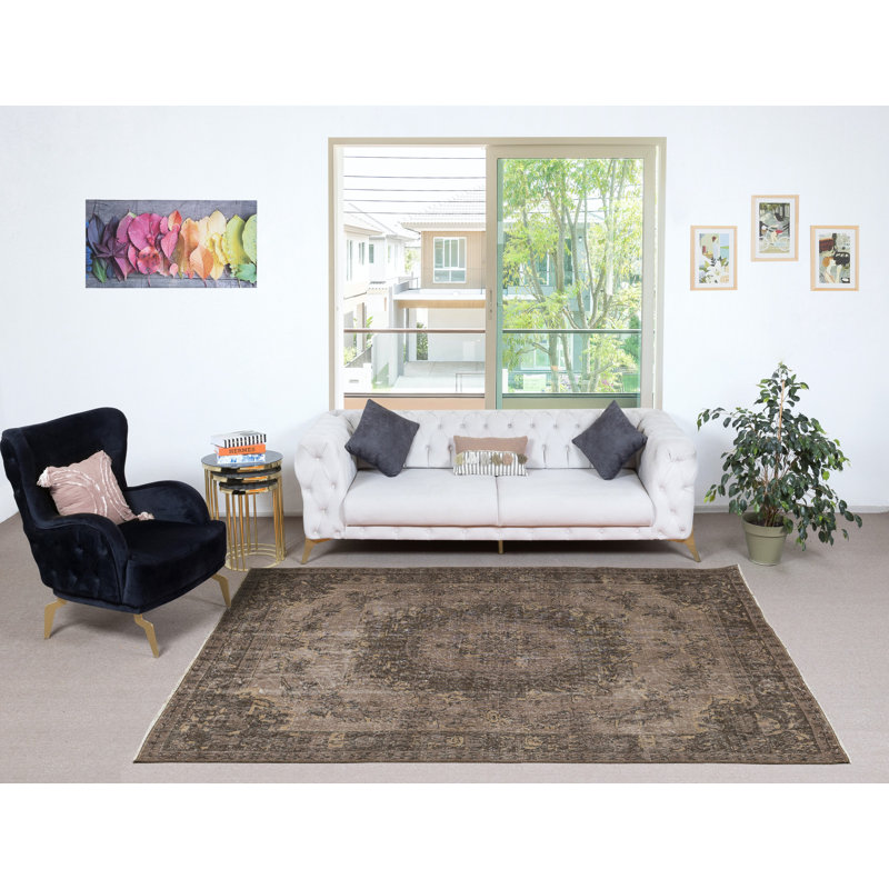 Tapis 5,7 x 9 pi fabriqué à la main en provenance de Turquie. Tapis brun re-teint