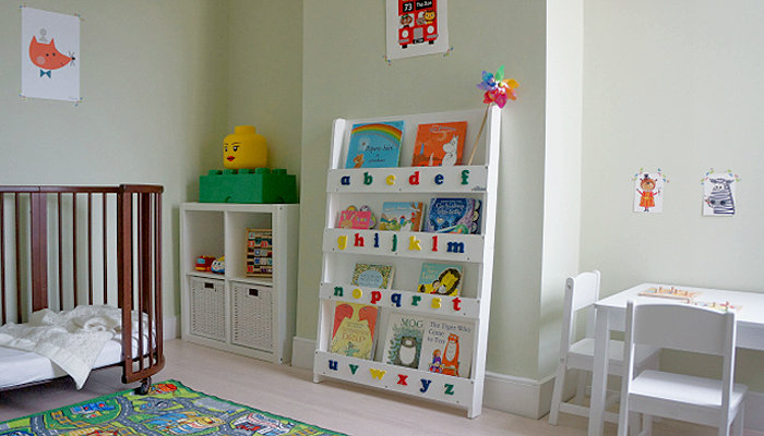 Here are some simple tips for creating a toddler-friendly bedroom.