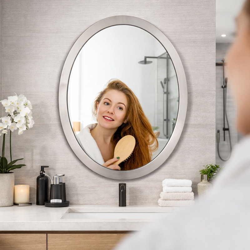 Miroir mural ovale biseauté en acier inoxydable brossé 23 po x 29 po pour meuble-lavabo, chambre à coucher, entrée, salon et couloir