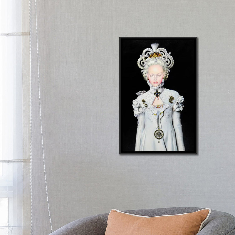 «Moon Moth Pounou Queen», impression sur toile, H 26 po x l 18 po x P 1,5 po, Toile avec cadre noir, Pas de tapis