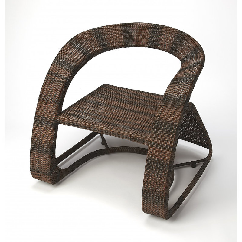Chaise contemporaine en rotin brun foncé
