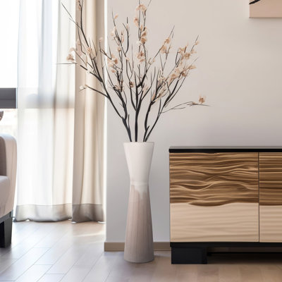 Richarson Contemporary Stoneware Vase - Elegant and Stylish Decorative Accent with Unique Textured Detailing