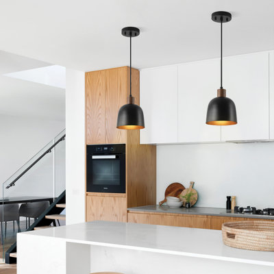 Luminaire suspendu 1 lumière noir mat avec accent de couleur bois sur douille