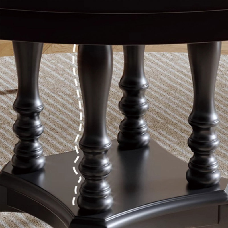 Ensemble de tables rondes en bois massif de style français
