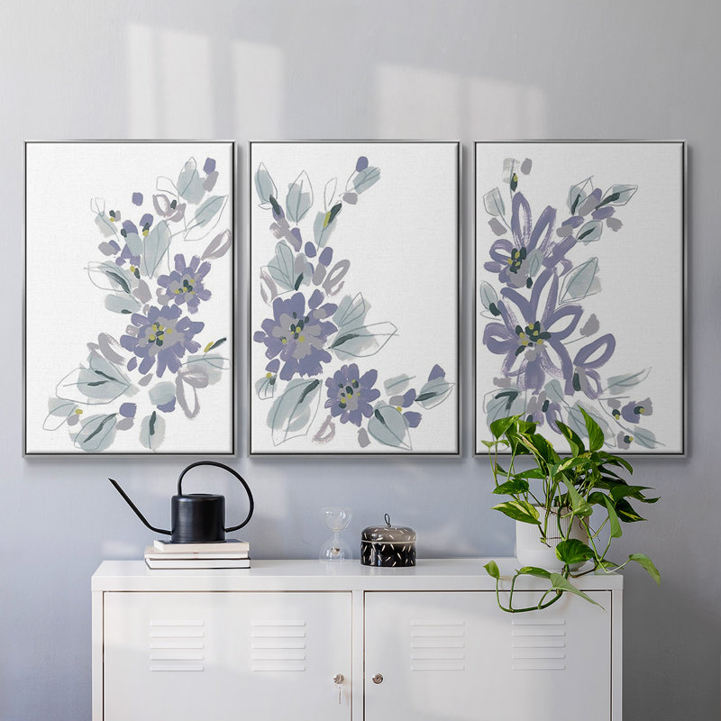 Periwinkle Patch I, reproduction encadrée sur toile 3 pièces, H 48 po x l 96 po x P 2 po, Argent