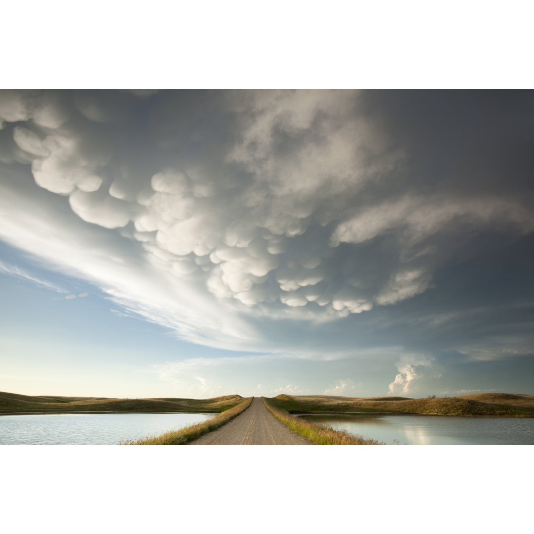 Mammatus Sturmwolken Saskatchewan von Mysticenergy - Druck ohne Rahmen auf Leinwand